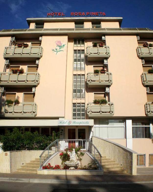 Hotel Rosapineta - Adults Only Линьяно-Саббьядоро Экстерьер фото